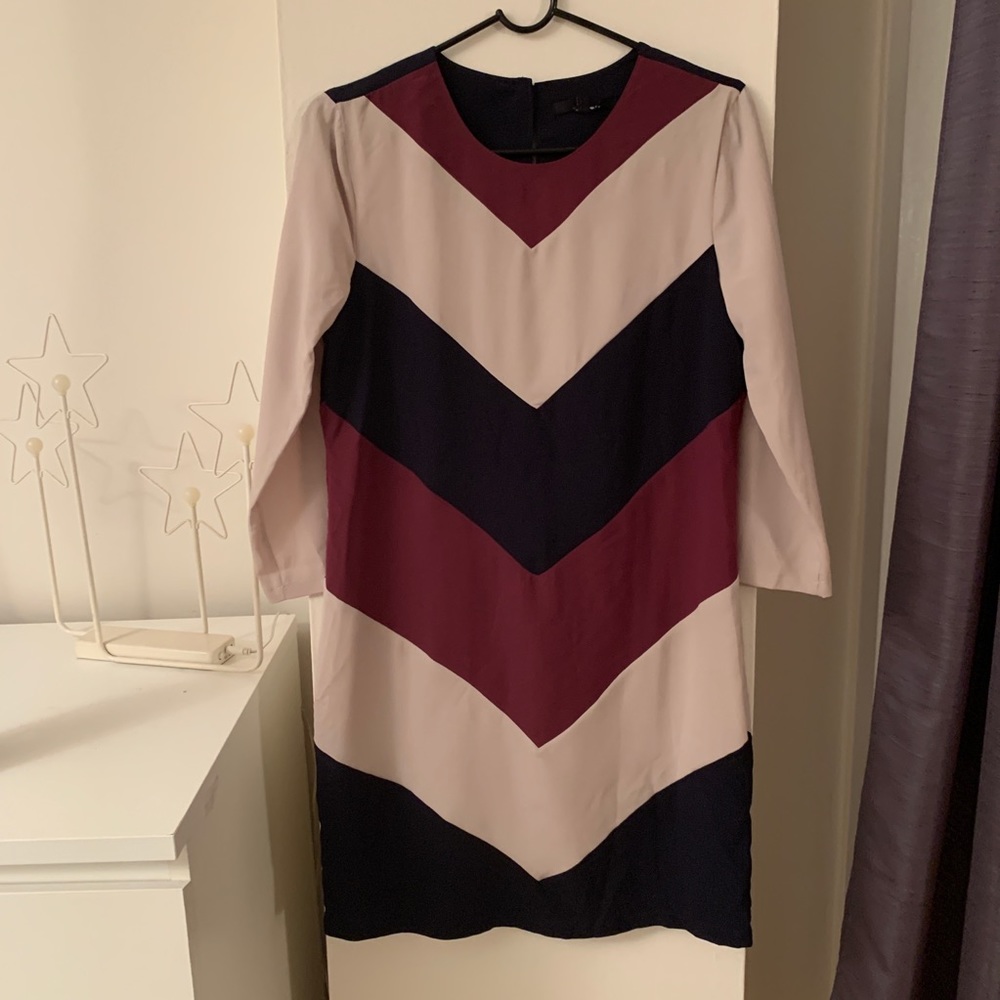 .🌵Color block dress